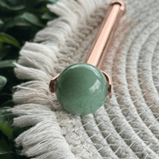 Rouleau en Jade Naturel – Beauté, Énergie & Harmonie